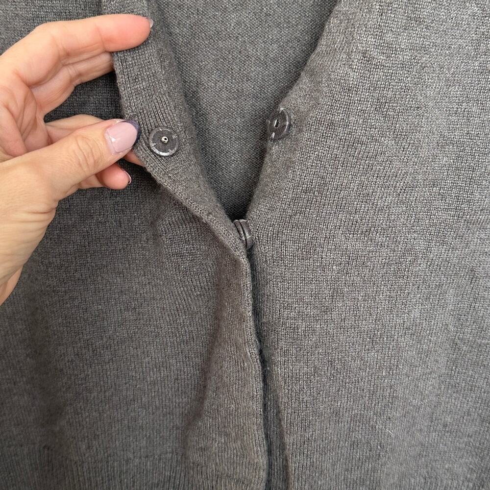 J.Crew Women's Vintage 100% Cashmere Brown V-Neck Cardigan, Size L, Flawed - Picture 7 of 7